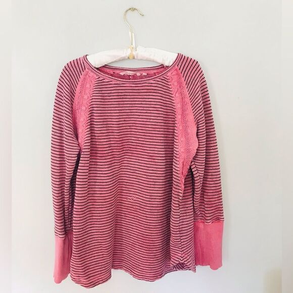 Soft surroundings | distressed pink lace crewneck sweatshirt | size large - Picture 1 of 7